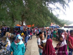 Ribuan Pengunjung Padati Kawasan Wisata Pasie Tiku