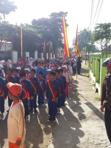 Gerak Jalan Tepat Waktu Ampek Angkek Diikuti Ratusan Siswa