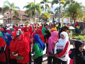 Semarak Jalan Santai di Tanjung Raya