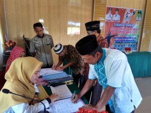 Nagari Manggopoh Serahkan Bantuan Transportasi Rp.30 Juta