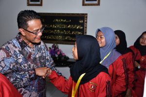 Kontingen Porprov Agam Dilepas Bupati Harapkan Jaga Marwah Daerah