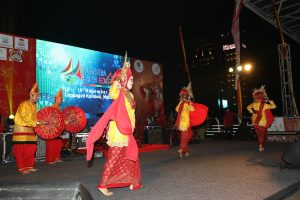 Tari Rampak Saayun Agam Pukau Penonton Sumbar Expo di Makassar