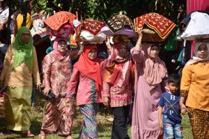 HUT ke-17 Ampek Nagari, Bupati dan Masyarakat Makan Bajamba