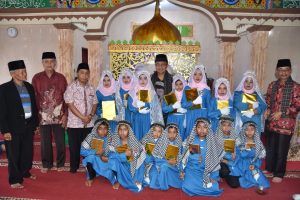 Tuntaskan Baca Tulis Al-Quran, 96 Santri di Baso Dikhatam