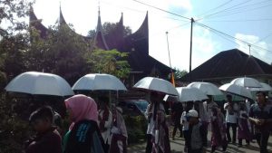 Pawai Ta’aruf Khatam Al-Quran TPQ-SQ Ampang Gadang Meriah