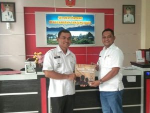 Pemerintah Kecamatan Lengayang Belajar “Taropong Nagari” ke Tanjung Raya