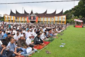 H. Jarnaini Jadi Imam Shalat Idul Adha 1440 H di Agam