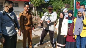 Hari Bhakti Adhyaksa, Kajari Agam Turut Hijaukan Lubuk Basung