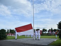 HUT ke-76 RI, Bendera Merah Putih Berkibar Sempurna di Agam