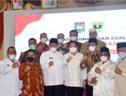 Tito Karnavian: Akhir Tahun 2021, Target Vaksinasi Sumbar 70 persen