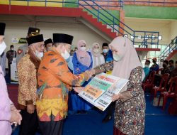 3.935 THL dan Guru Honorer Terima Zakat Agam Peduli