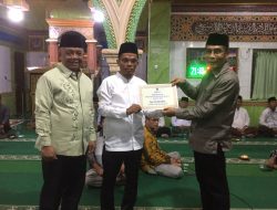 Kunjungi Masjid Raya Maninjau, TSR Pemprov Sumbar Salurkan Bantuan Rp 50 Juta