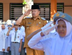 Jadi Pembina Upacara, Bupati Agam Beri Kejutan Pada Pelajar SMAN 2 Lubuk Basung