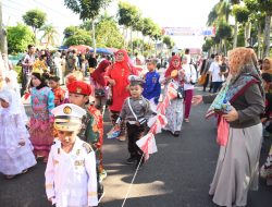 Ribuan Masyarakat Tumpah Ruah, Pawai Alegoris Jadi Hiburan