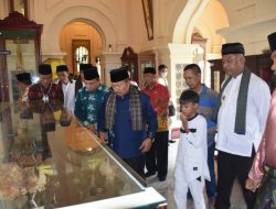 Menelusuri Istana Siak, Bupati Agam : Saya Begitu Takjub