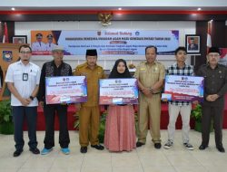 117 Mahasiswa Terima Bantuan Biaya Hidup, Bupati Agam : Capai Pendidikan Setinggi-tingginya