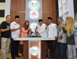Berkunjung ke SMAN 1 Landbouw, Bupati Agam Kenang Saat ” Pakai Putih Abu-Abu”