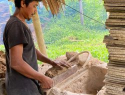 Permintaan Tinggi, Bisnis Batu Bata Tetap Eksis di Lubuk Basung