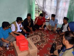 Bupati Agam Melayat ke Rumah Korban Tanah Longsor di Koto Rantang