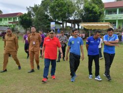 Buka Turnamen Lubuk Basung Allstar Cup U40, Bupati Agam Janjikan Hadiah Khusus
