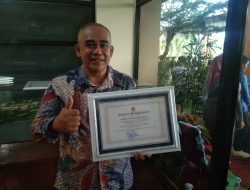 12 Wartawan Pelaku Sejarah Perpindahan Ibu Kota Agam Diganjar Penghargaan