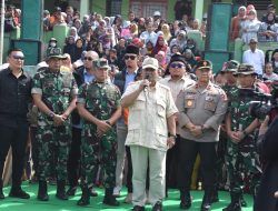 Menhan Prabowo Subianto Kunjungi Posko Tanggap Darurat Erupsi Gunung Marapi
