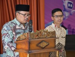 Bupati Agam Kenalkan Anak Asuhnya Yang Kini Jalani Pendidikan S3