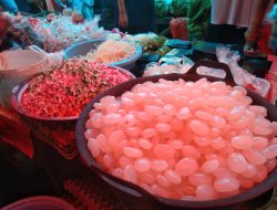 Ramadan Bawa Berkah, Pedagang Takjil Raup Omzet Ratusan Ribu Sehari 
