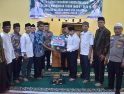 Bupati Agam Salurkan Bantuan Pembangunan Masjid Nur Islah Anak Aia Kumayan