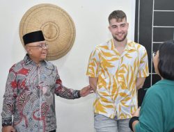 Calon Mantu dari Warga Belanda, Edi Busti Sambut Kedatangannya di Rumah Dinas