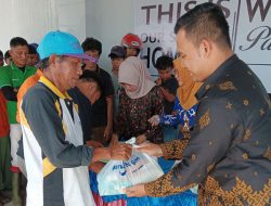 Perhatian Khusus Bank Nagari Lubuk Basung, 146 Pasukan Oranye Terima Paket Lebaran