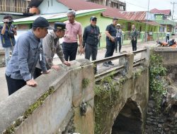 Sisir Kawasan Terdampak Banjir Bandang, Satu Unit Rumah di Balai Gurah Hanyut