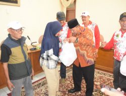 IKMR Salurkan Bantuan Untuk Para Korban Bencana Banjir Bandang di Agam