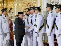 Bupati Agam Jadi Inspektur Upacara Prosesi Pernikahan Suci Tisara dan Mohammad Rizal Ilmi di GOR Rang Agam