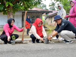Bulan Bakti Dasawisma dan BBGRM, TP.PKK Agam dan Bhayangkari Gelar Goro di Dasawisma Pelangi 4