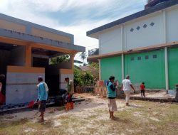 Jelang Idul Adha, Warga Sangkir Gotong Royong Bersihkan Masjid Al Ihsan