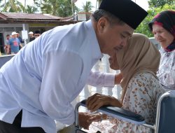 Usai Serah Terima Hewan Qurban, Bupati Agam Sambangi Rumah Bako, Pererat Silaturahmi