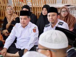Ungkap Duka Mendalam, Bupati Agam Melayat ke Rumah Jamaah Haji Kloter 7 Yang Meninggal