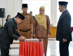 Bupati Agam Pimpin Rangkaian Pelantikan, 12 JPTP Tandatangani Fakta Integritas
