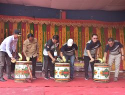 Buka Porsenijar PGRI , Bupati Agam: Perkuat Eksistensi Guru
