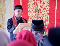 Pati Ambalau Pengurus LKAAM Baso, Bupati Agam : Jaga Marwah Adat