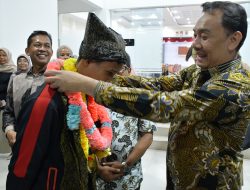 Pesilat Agam Furgon Habil Winata Disambut Wabup Usai Juara di India
