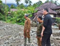 Deputi Infrastruktur Dasar Kemenko Infraswil Tinjau Dua Lokasi Bencana di Agam