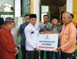 BAZNAS Agam Distribusikan Zakat Rp194,9 Juta Untuk 85 Mustahik