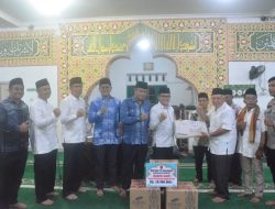 Sambangi Masjid Jami’ Cacang Tinggi, Tim II Safari Ramadhan Salurkan Bantuan