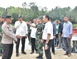 Wabup.Agam-Satgas Percepatan Rehab Rekon Tinjau Huntara dan Infrastruktur Terdampak Bencana