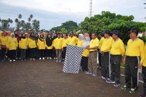 Ribuan Peserta Ikuti Jalan Sehat di Lubukbasung