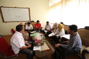 Kamang Hilia Terima Bantuan Alat Pengolah Singkong