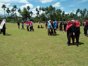 Semarak Pacu Karung HUT RI Pemkab Agam