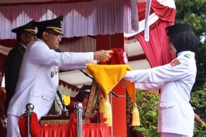 Upacara Detik-Detik Proklamasi di Agam Khidmat